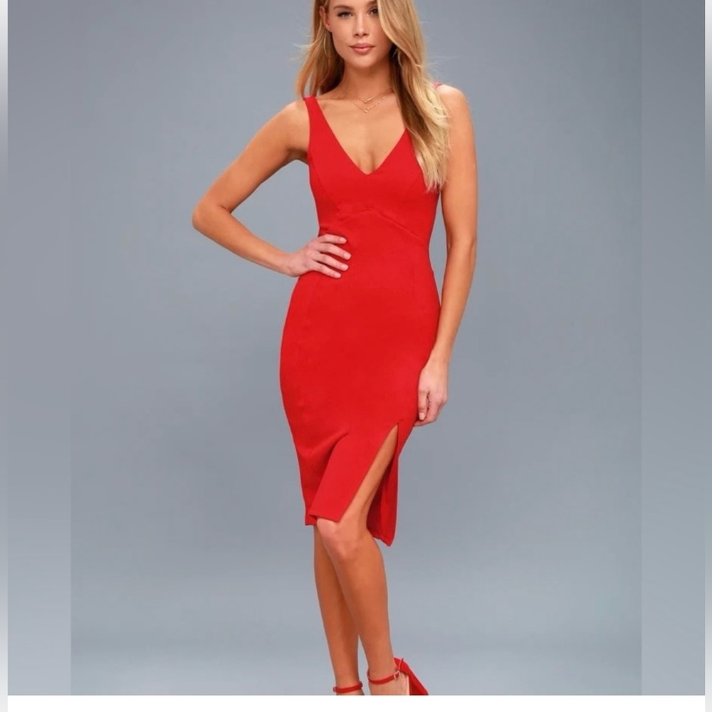 Lulus iconic red dress with slit sz small NWT